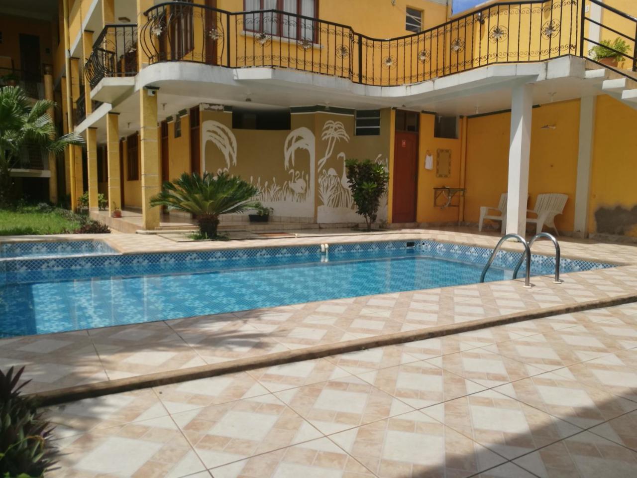 Dorado Hotel Cobija Exteriör bild